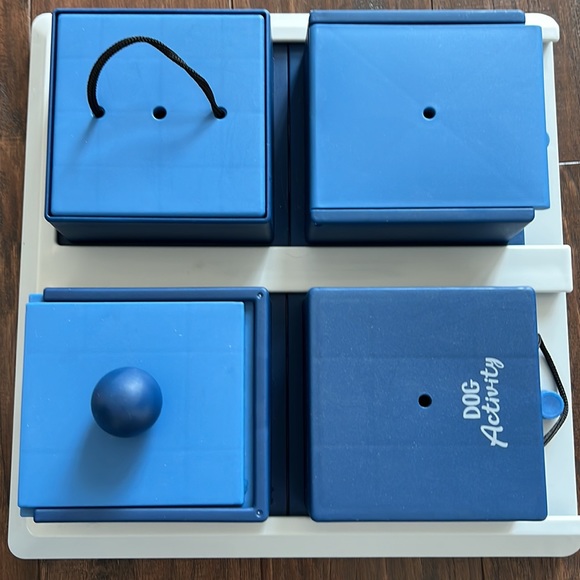 DOG ACTIVITY Poker box 1 - Picture 3 of 6